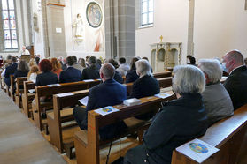 Feier der 1. Heiligen Kommunion in Sankt Crescentius (Foto: Karl-Franz Thiede)